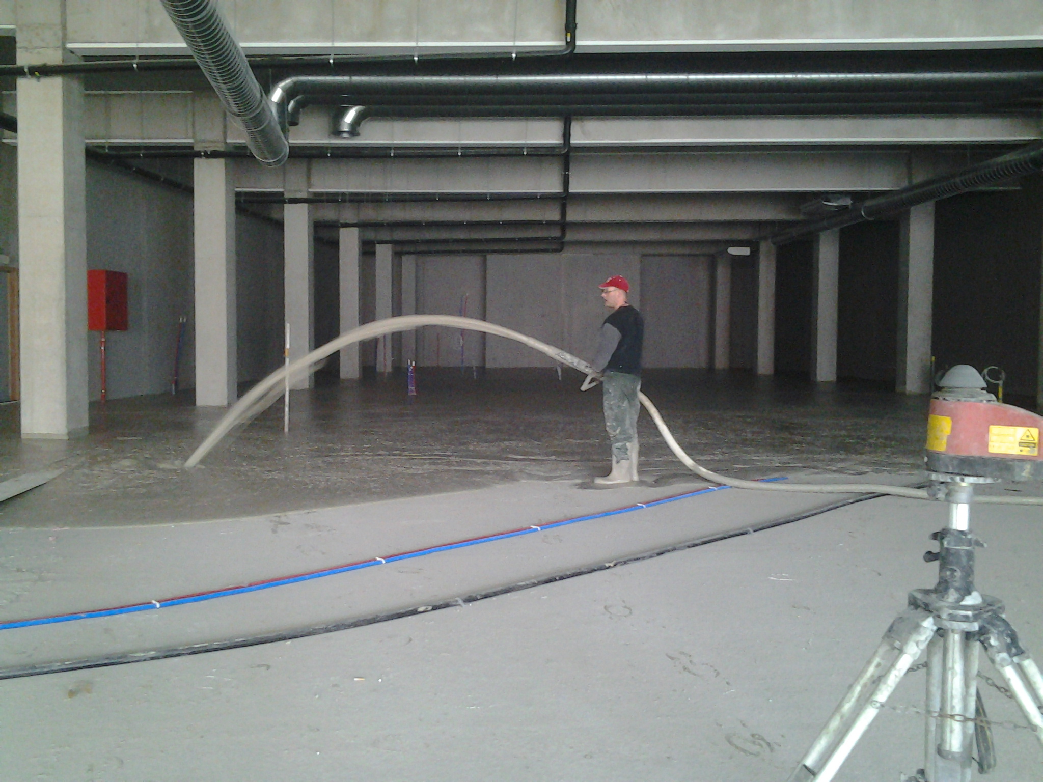 Keldervloer uitvulling onder polybeton